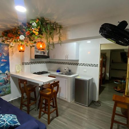 Acuarios Hostal Playa Ladrilleros Екстер'єр фото