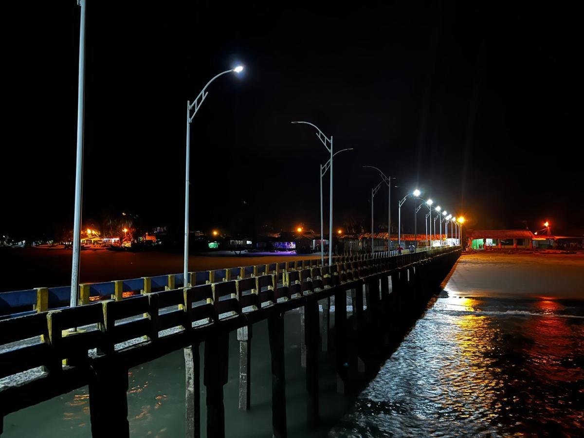 Acuarios Hostal Playa Ladrilleros Екстер'єр фото