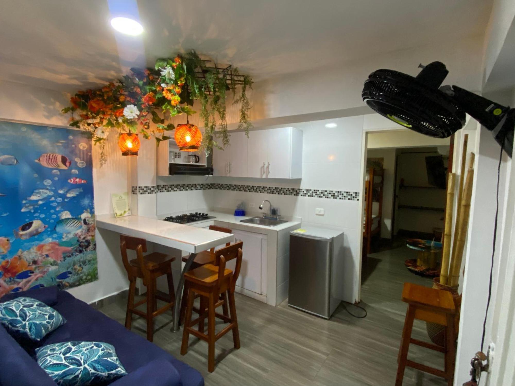 Acuarios Hostal Playa Ladrilleros Екстер'єр фото