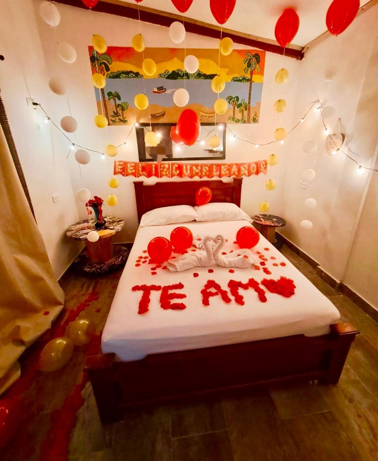 Acuarios Hostal Playa Ladrilleros Екстер'єр фото